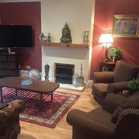 Beechtree House Villa *